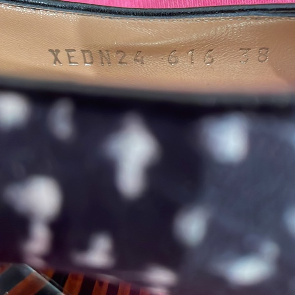 Emporio Armani Heels, Size 38 (7.5) - Picture 4 of 12